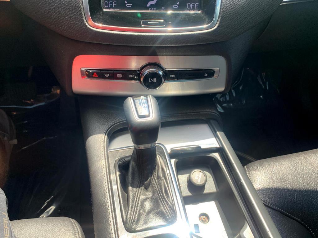 used 2018 Volvo XC90 car, priced at $17,990