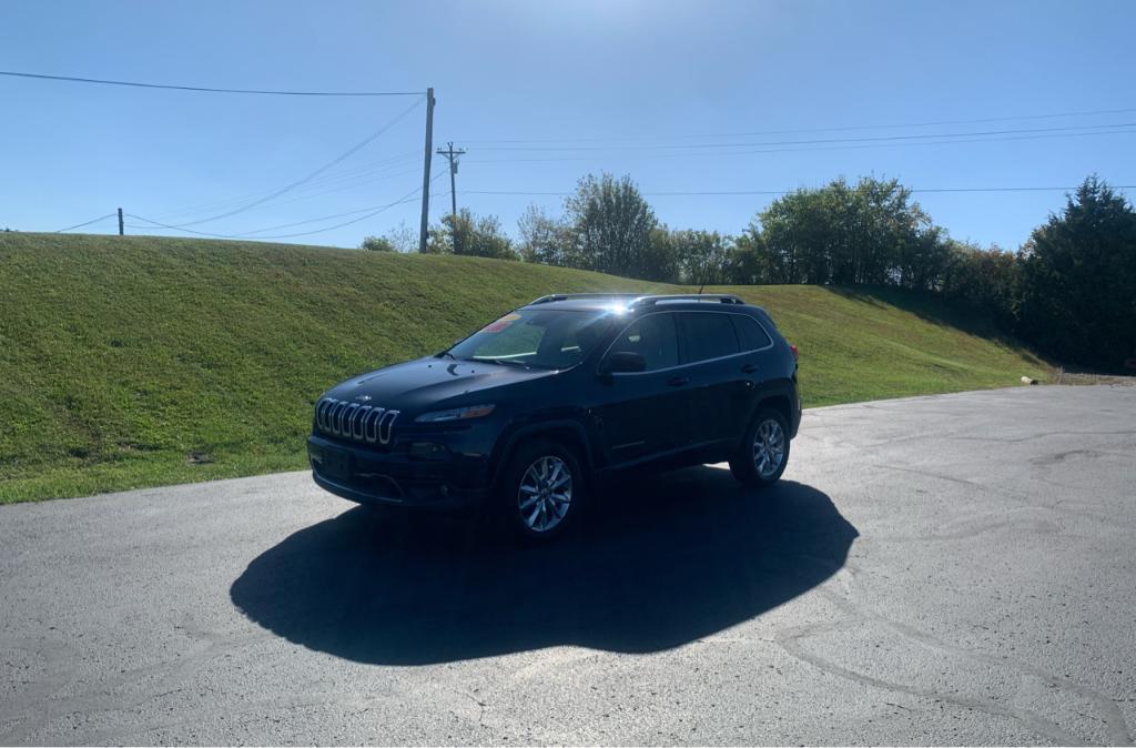 used 2014 Jeep Cherokee car, priced at $9,990