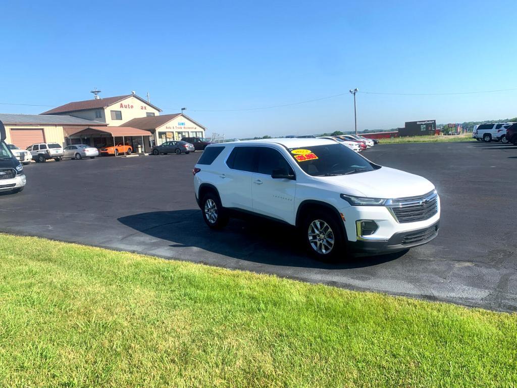 used 2023 Chevrolet Traverse car, priced at $25,990