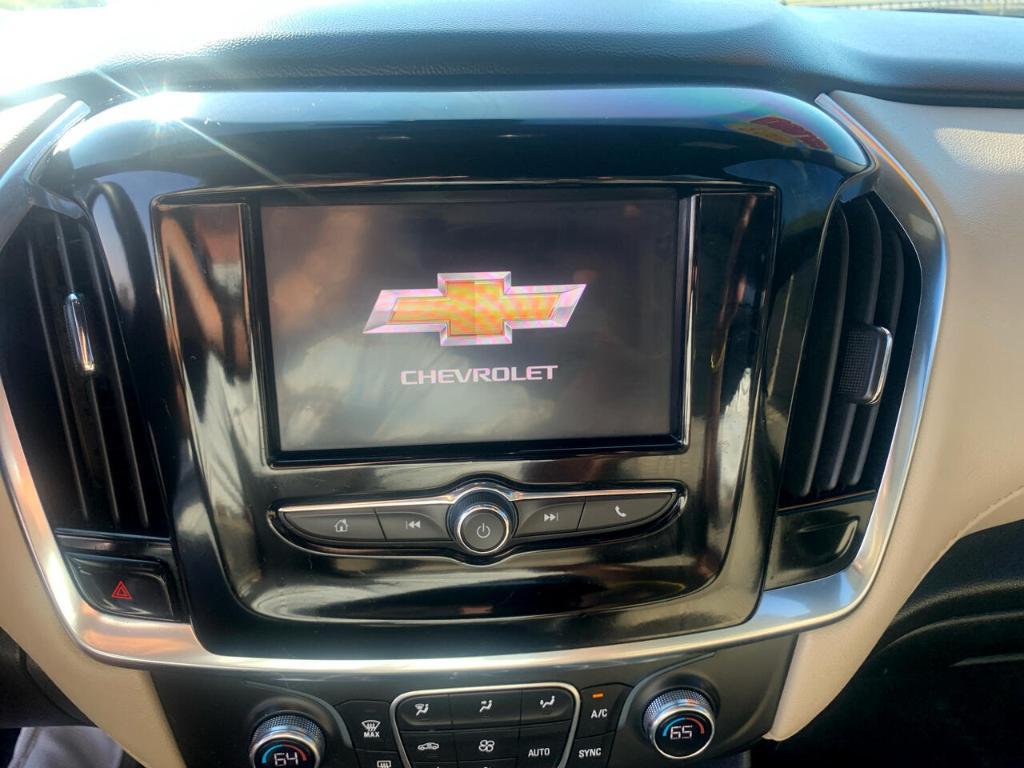 used 2023 Chevrolet Traverse car, priced at $25,990