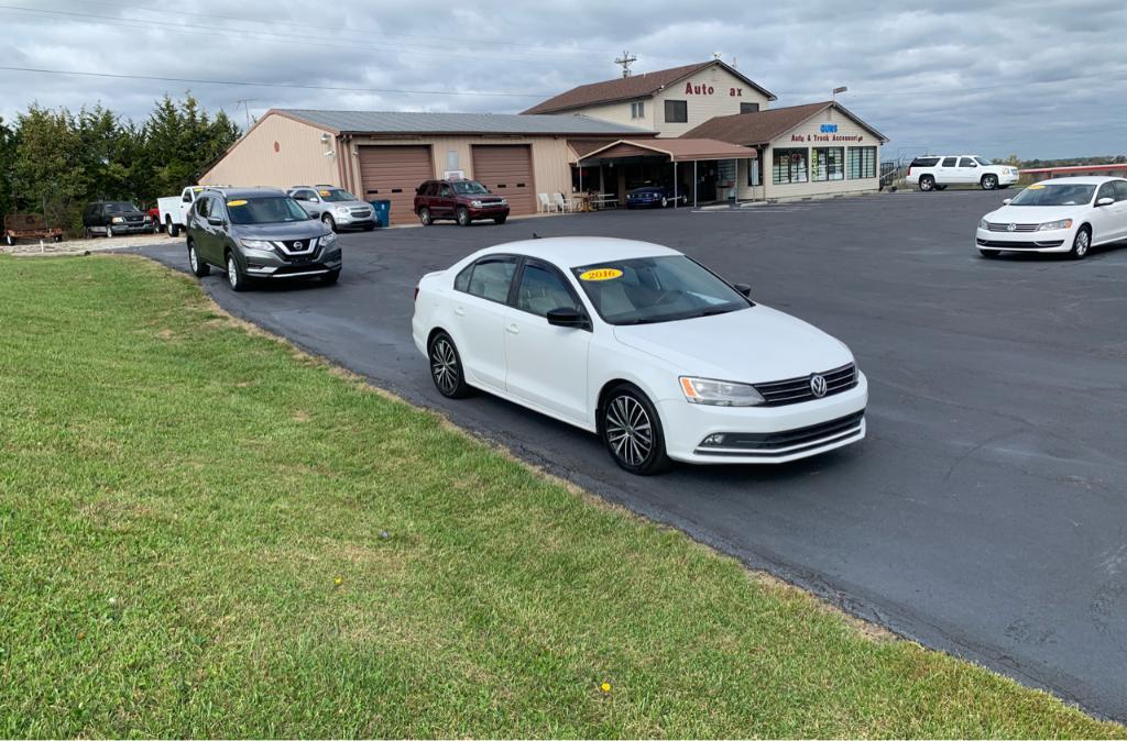 used 2016 Volkswagen Jetta car, priced at $10,990