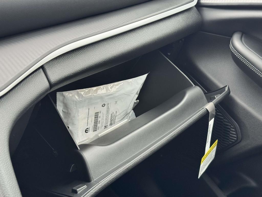 new 2025 Jeep Grand Cherokee L car, priced at $37,953
