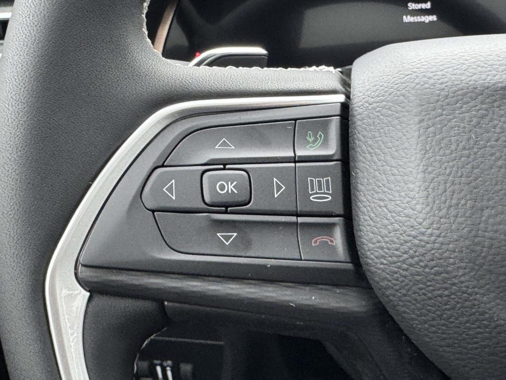 new 2025 Jeep Grand Cherokee L car, priced at $37,953