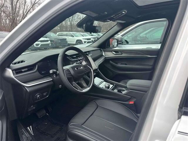 new 2025 Jeep Grand Cherokee car, priced at $51,971