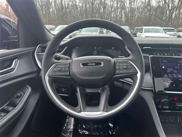 new 2025 Jeep Grand Cherokee car, priced at $48,175