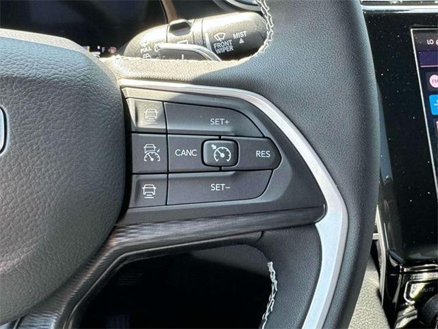 new 2025 Jeep Grand Cherokee car, priced at $38,920