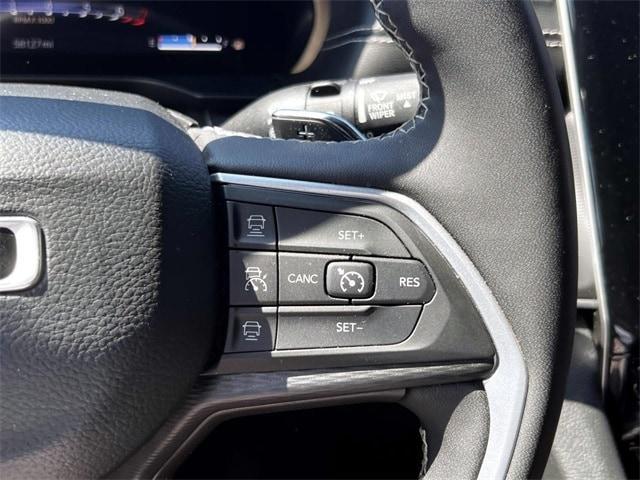 used 2023 Jeep Grand Cherokee car, priced at $29,604