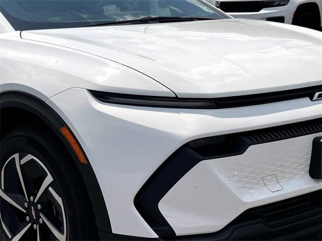 used 2025 Chevrolet Equinox EV car, priced at $25,850
