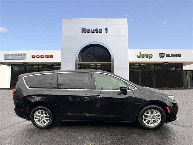used 2024 Chrysler Pacifica car, priced at $28,980