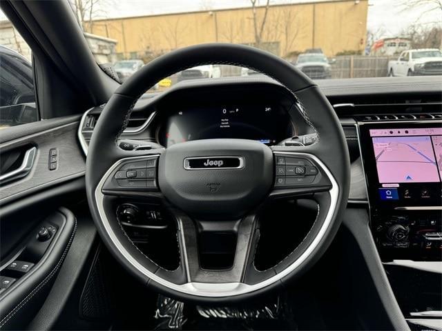 new 2025 Jeep Grand Cherokee car, priced at $48,964