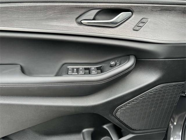 new 2025 Jeep Grand Cherokee car, priced at $48,964