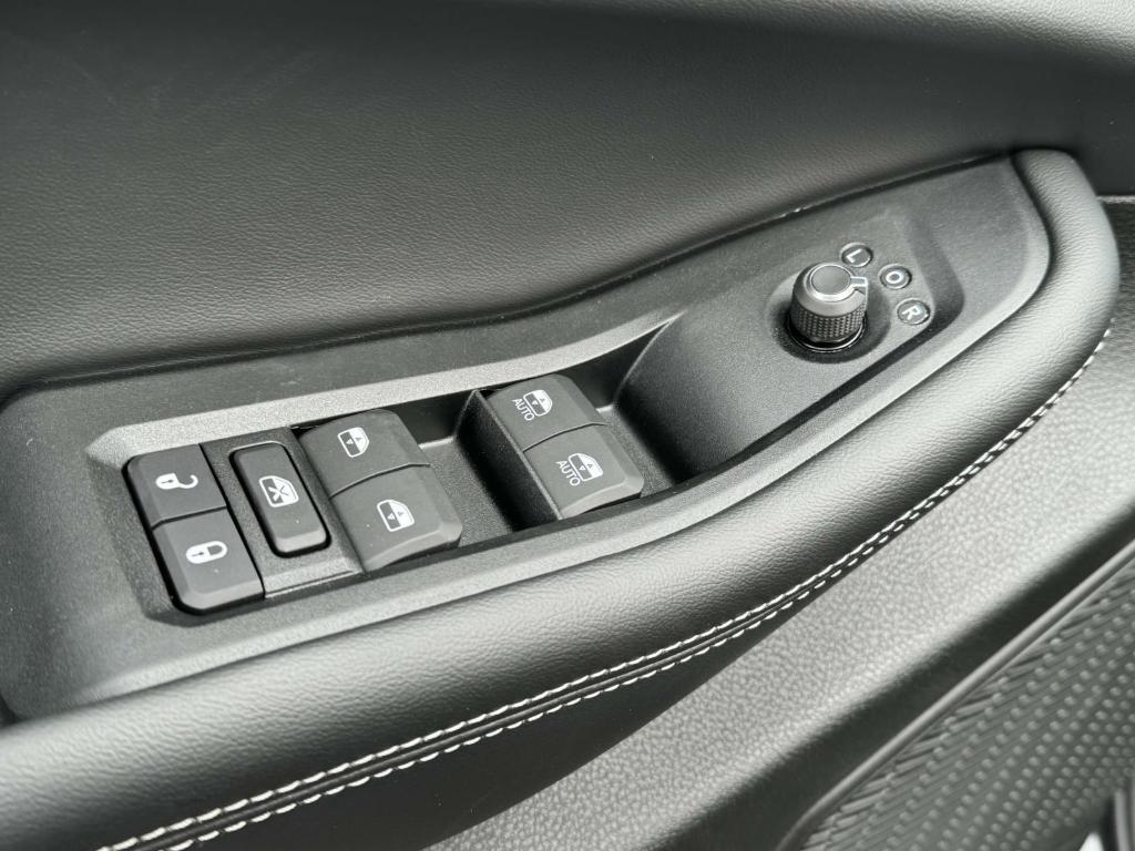 new 2025 Jeep Grand Cherokee car, priced at $47,628