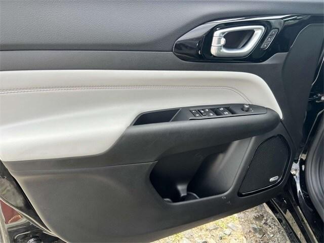 new 2025 Jeep Compass car, priced at $37,660