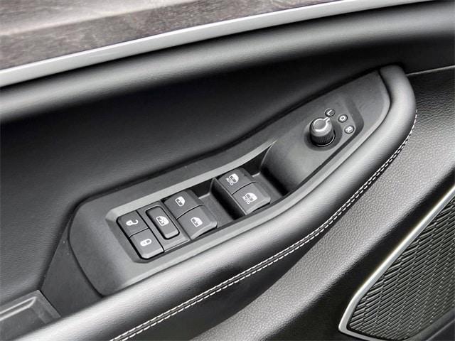 used 2022 Jeep Grand Cherokee car, priced at $30,778