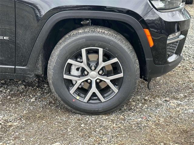 new 2025 Jeep Grand Cherokee car, priced at $46,430