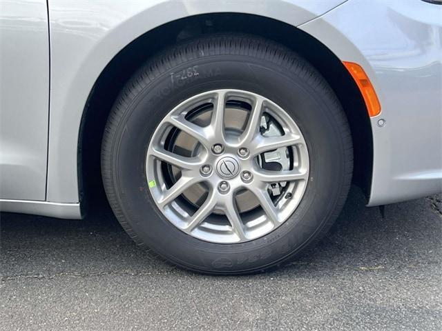 new 2026 Chrysler Pacifica car, priced at $40,415