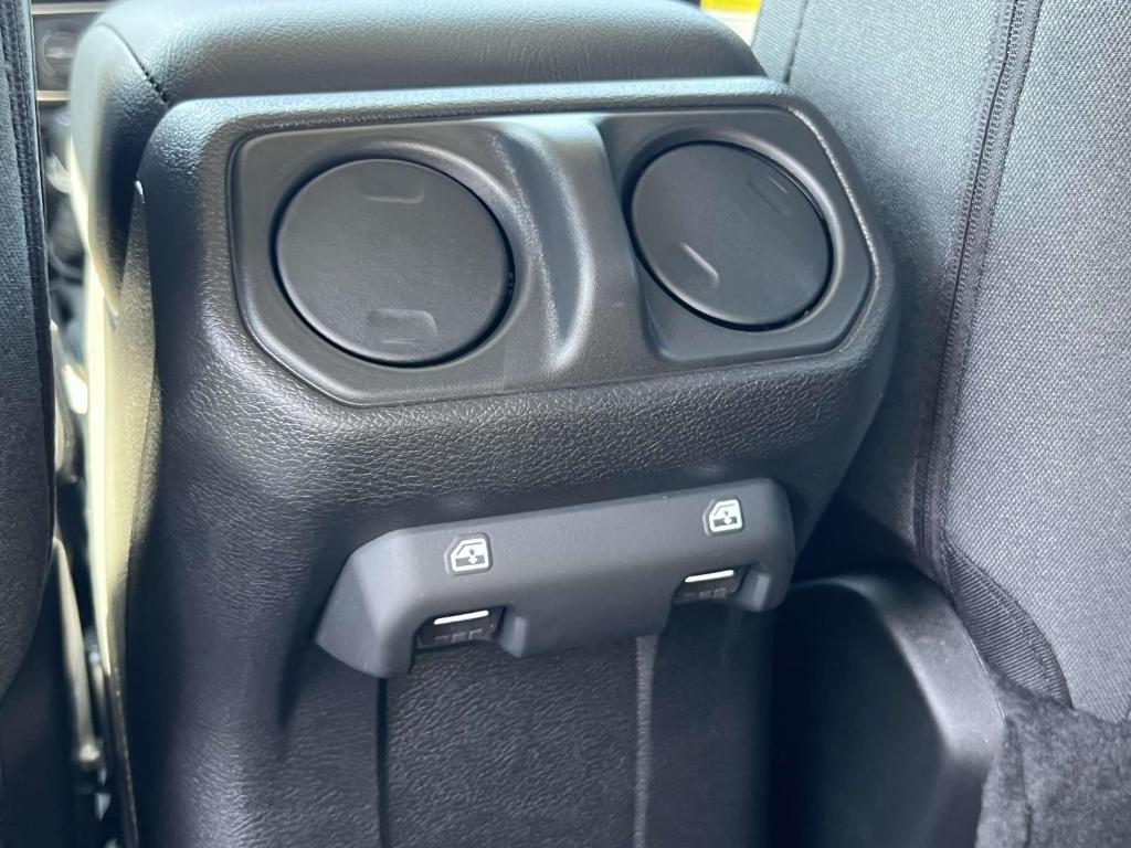 new 2025 Jeep Wrangler car, priced at $44,557