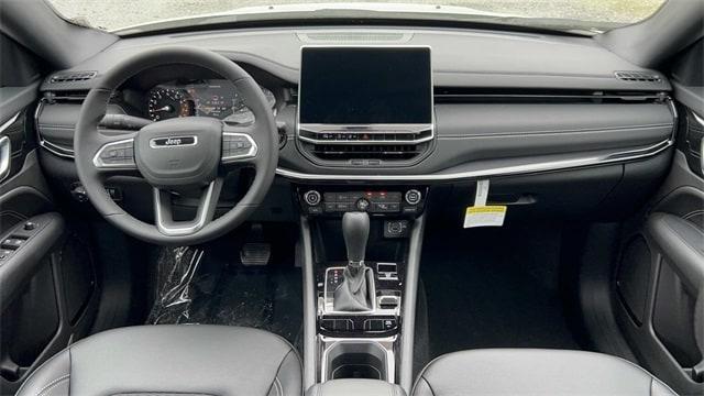 new 2024 Jeep Compass car, priced at $30,000