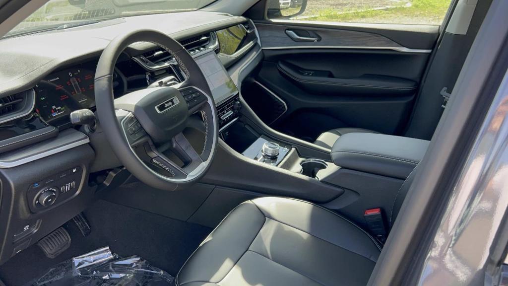 used 2023 Jeep Grand Cherokee 4xe car, priced at $45,000
