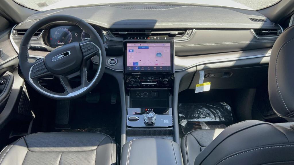 new 2025 Jeep Grand Cherokee car, priced at $47,248