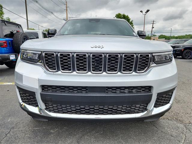 new 2024 Jeep Grand Cherokee L car, priced at $42,461