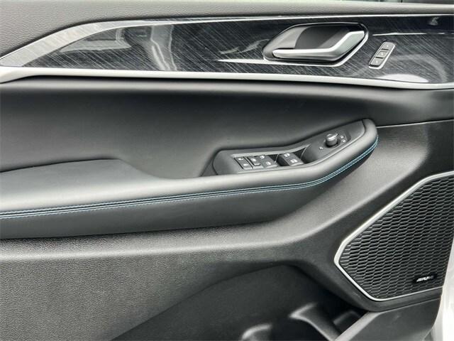 new 2023 Jeep Grand Cherokee 4xe car, priced at $40,000