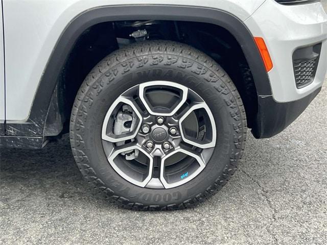new 2023 Jeep Grand Cherokee 4xe car, priced at $40,000