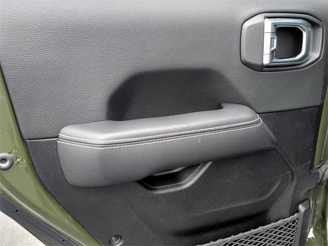 used 2022 Jeep Wrangler Unlimited car, priced at $32,986