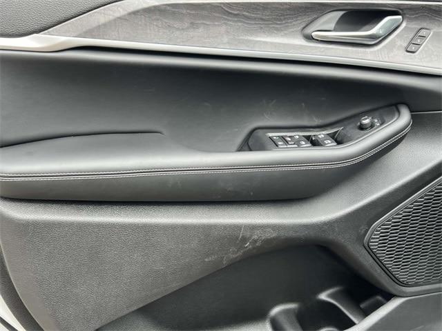 new 2025 Jeep Grand Cherokee car, priced at $48,964