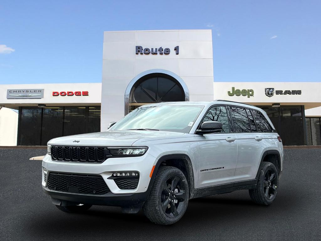 new 2025 Jeep Grand Cherokee car, priced at $47,628