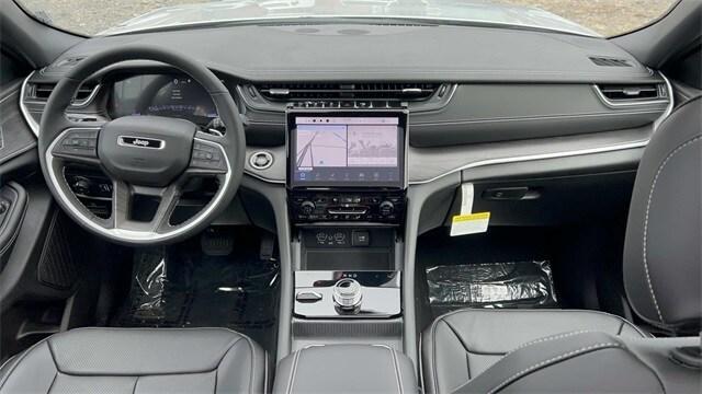 new 2025 Jeep Grand Cherokee car, priced at $52,506