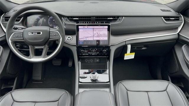 new 2025 Jeep Grand Cherokee car, priced at $48,633