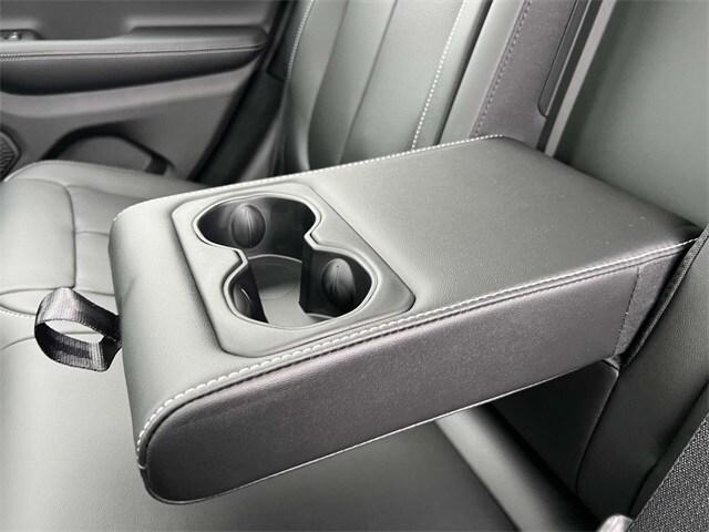 new 2025 Jeep Grand Cherokee car, priced at $46,352