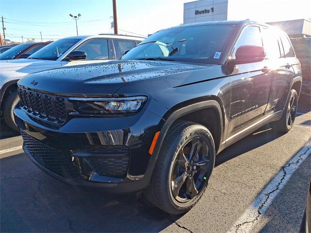 new 2025 Jeep Grand Cherokee car, priced at $44,979