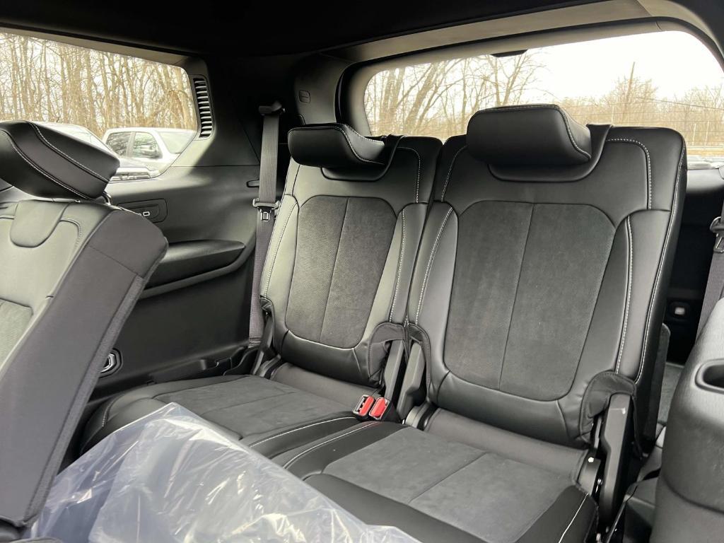 new 2025 Jeep Grand Cherokee L car, priced at $40,421