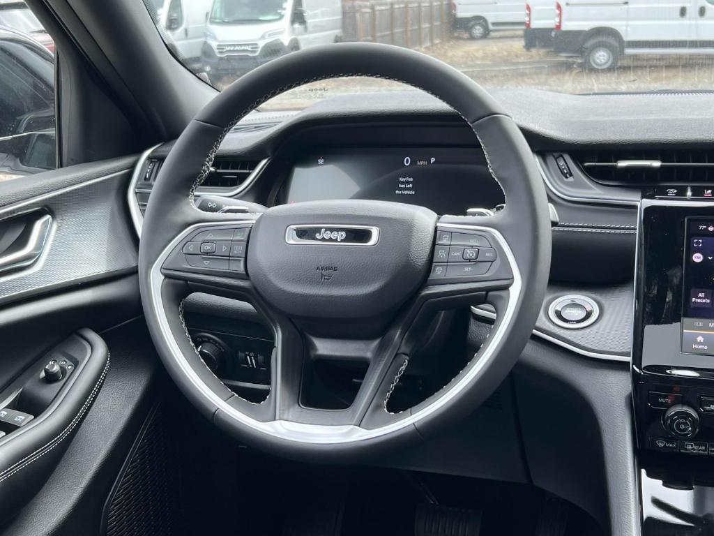 new 2025 Jeep Grand Cherokee L car, priced at $40,421