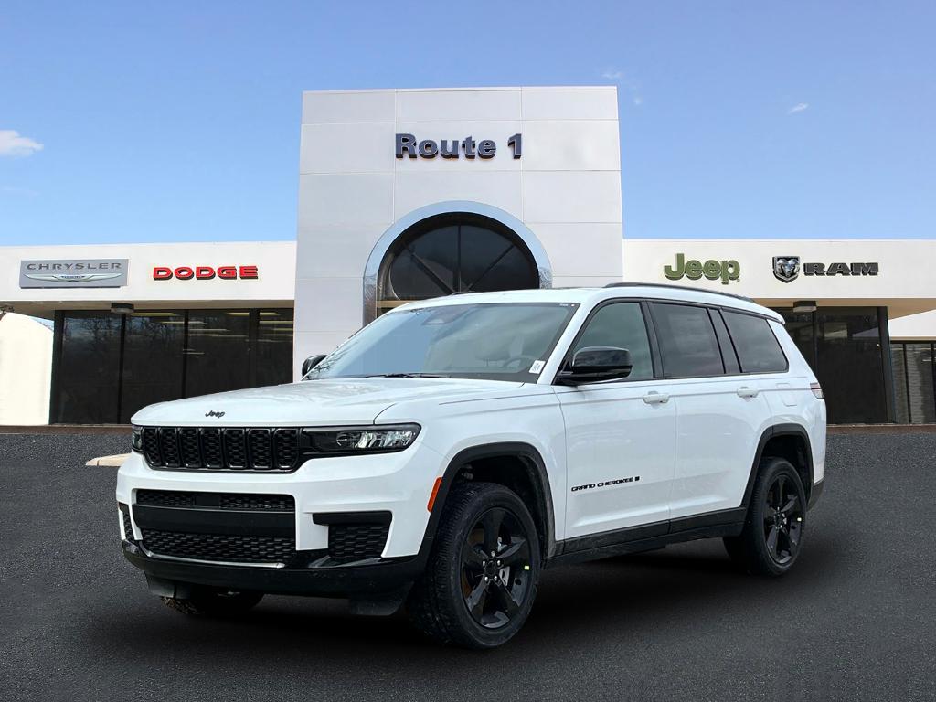 new 2025 Jeep Grand Cherokee L car, priced at $40,421