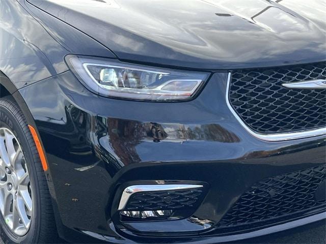 new 2026 Chrysler Pacifica car, priced at $41,615
