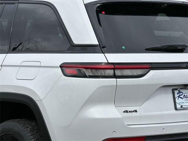 new 2025 Jeep Grand Cherokee car, priced at $48,410