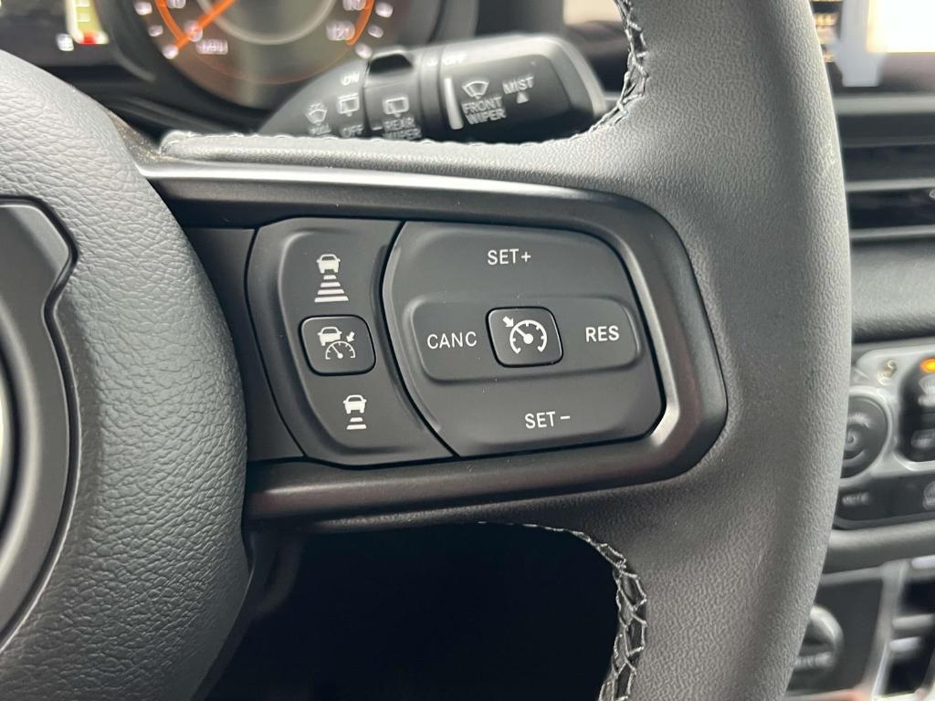 new 2025 Jeep Wrangler car, priced at $48,852