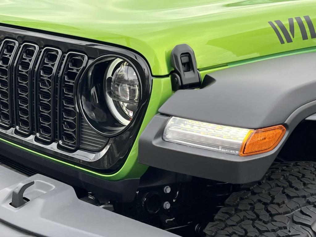 new 2025 Jeep Wrangler car, priced at $48,852