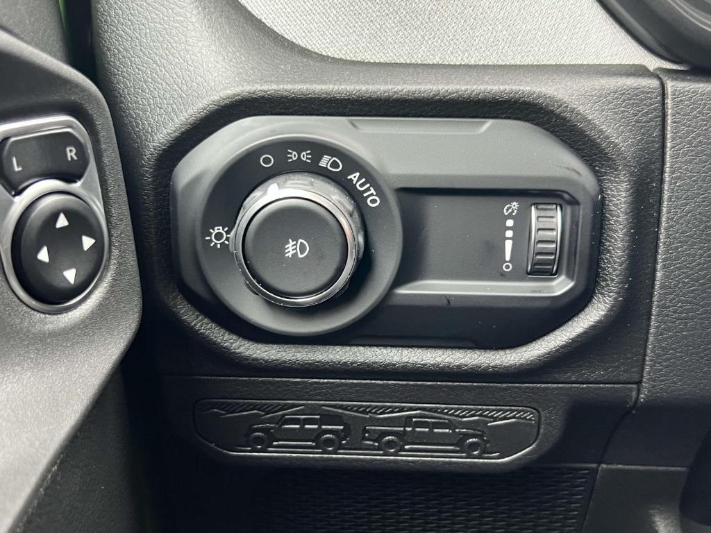 new 2025 Jeep Wrangler car, priced at $48,852