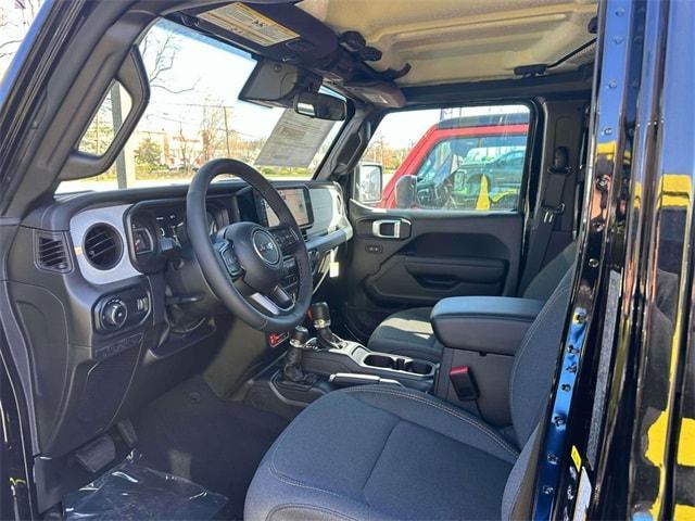 new 2025 Jeep Wrangler car, priced at $57,478