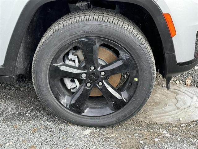new 2025 Jeep Grand Cherokee L car, priced at $42,781