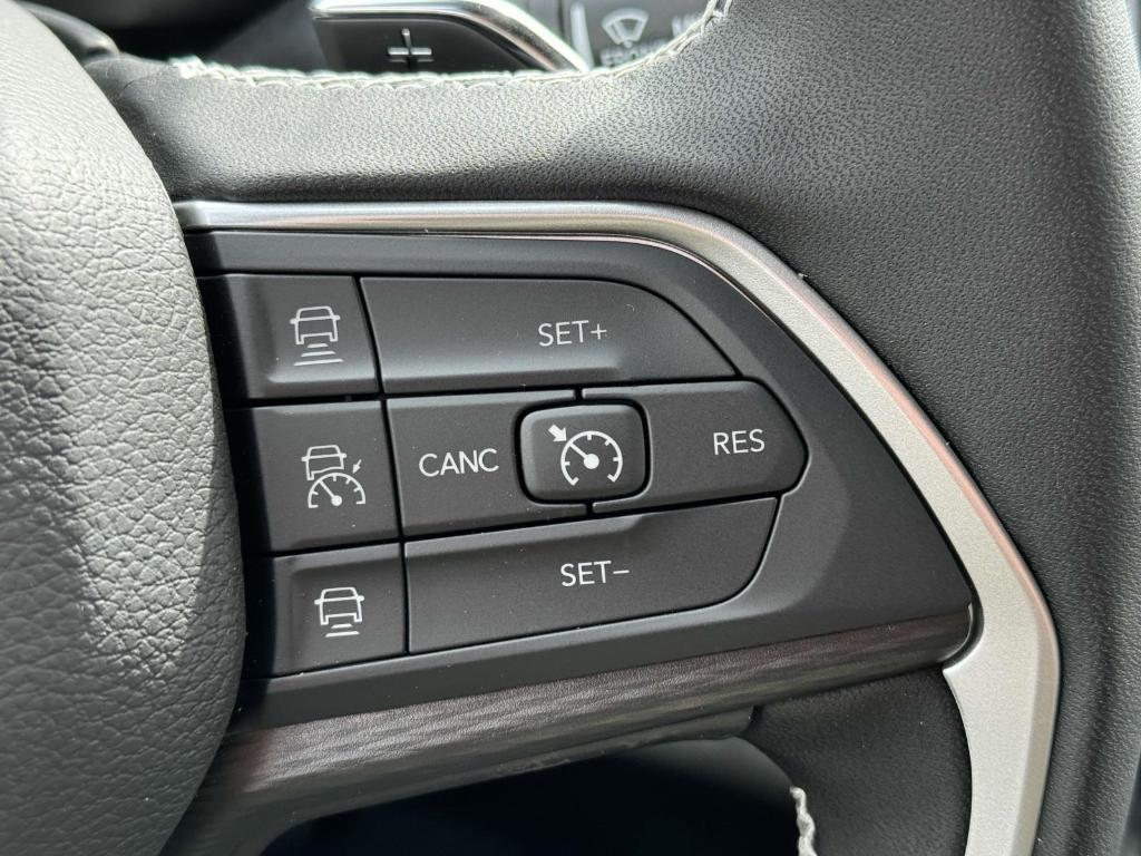 new 2025 Jeep Grand Cherokee L car, priced at $42,781