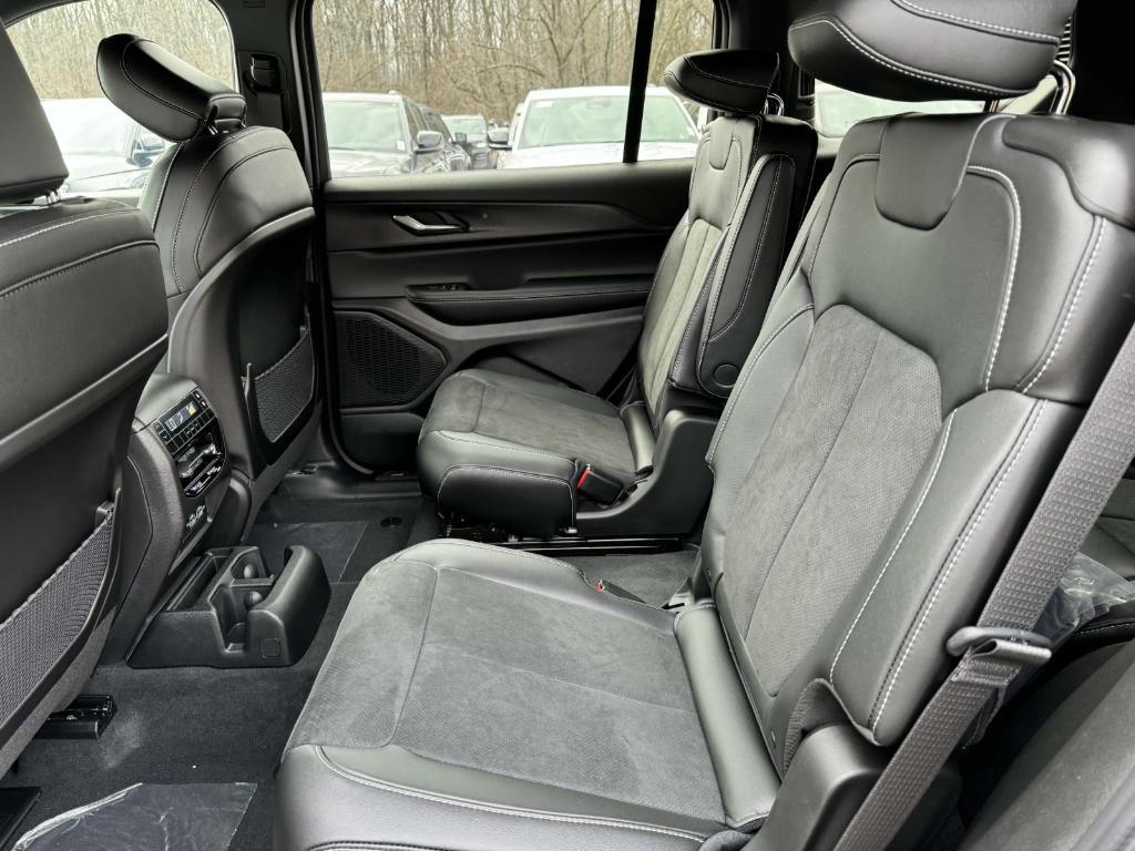 new 2025 Jeep Grand Cherokee L car, priced at $42,781