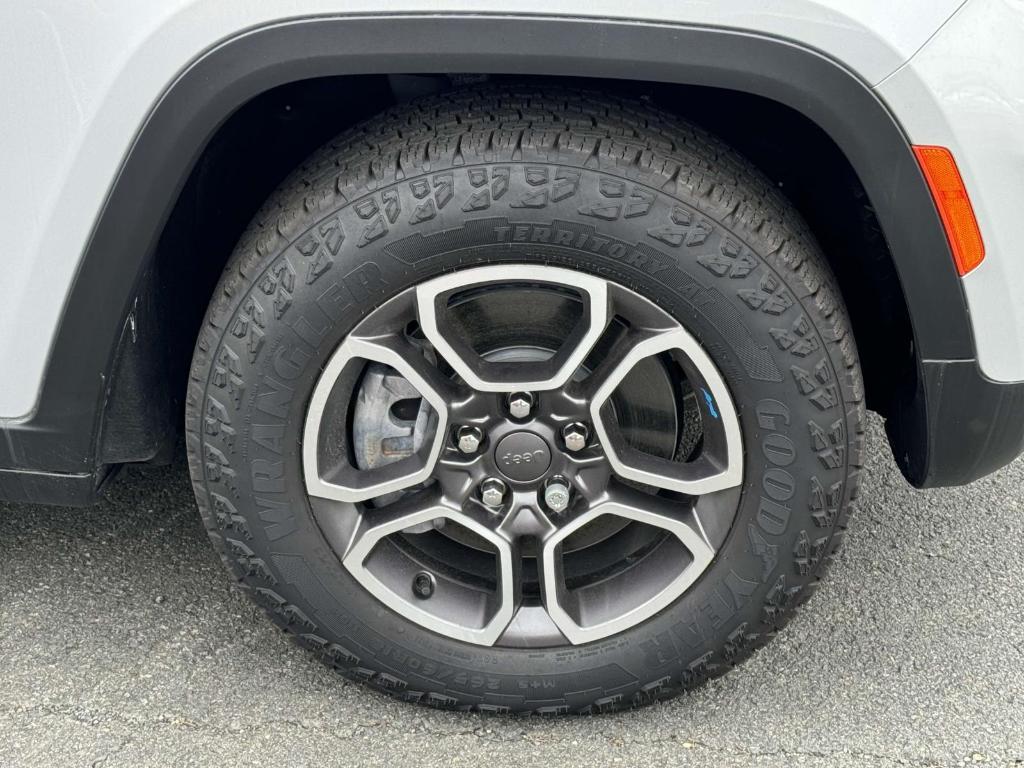 used 2023 Jeep Grand Cherokee 4xe car, priced at $43,796