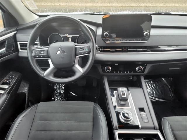 used 2024 Mitsubishi Outlander car, priced at $23,998