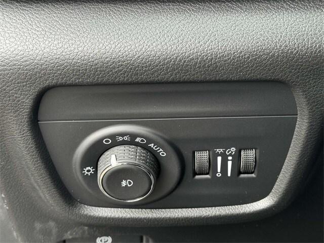 new 2025 Jeep Grand Cherokee car, priced at $52,506