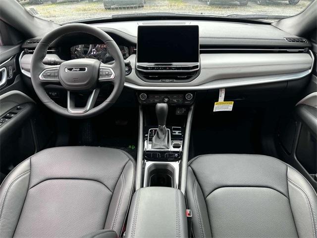 new 2025 Jeep Compass car, priced at $31,047